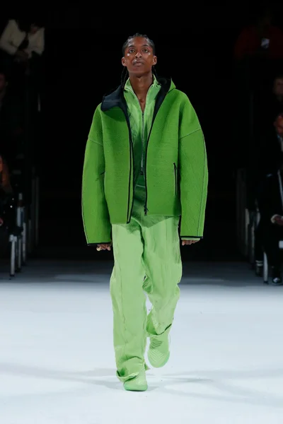 Look 38